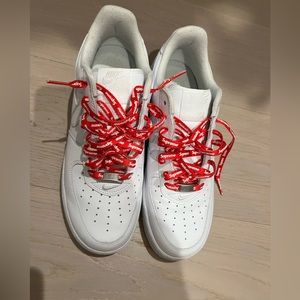 Supreme × Air Force 1 Low 
Logo - White'